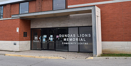 Front entrance to Dundas Lions Memorial Community Centre