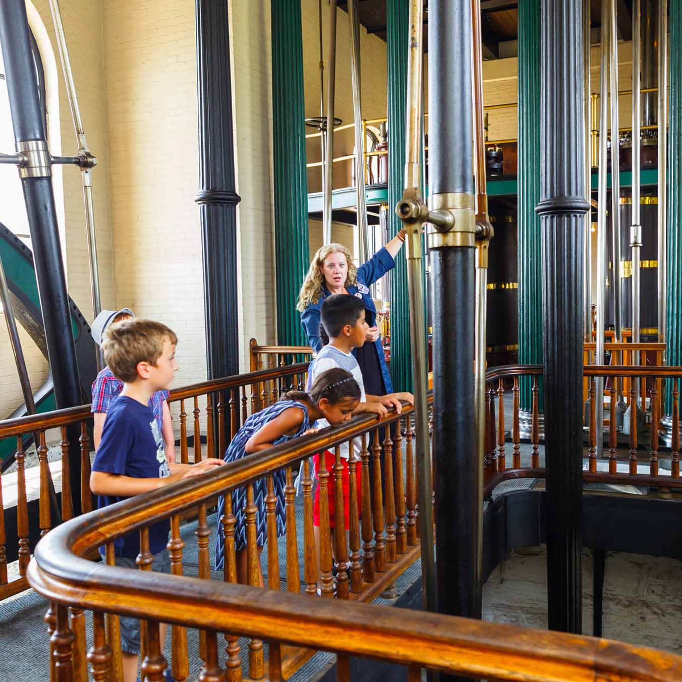 Kids learning about the steam museum