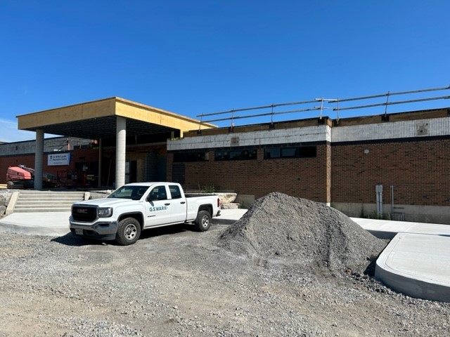 Outside of the renovation project at Sir Wilfrid Laurier Rec Centre