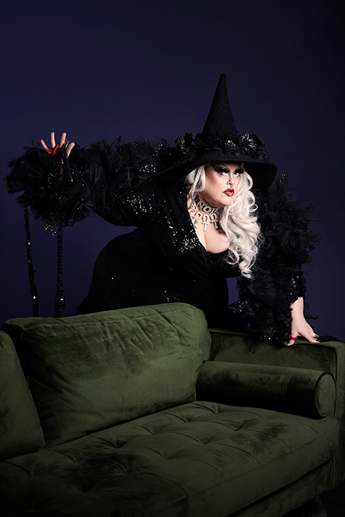 photo of Hexe Noire
