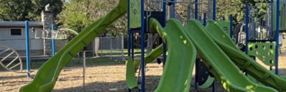 Scenic Parkette - new play structure